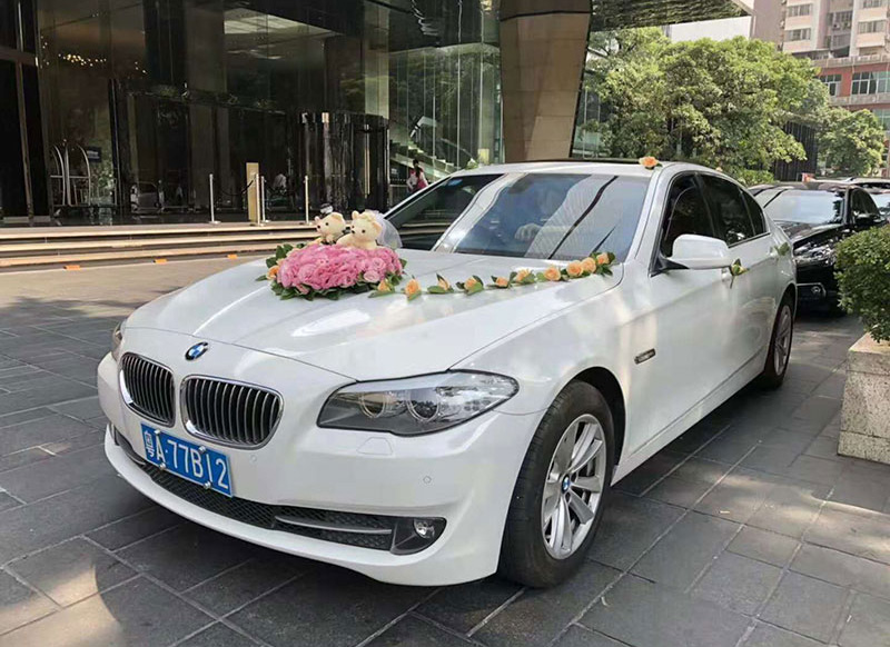 宝马5系婚礼花车